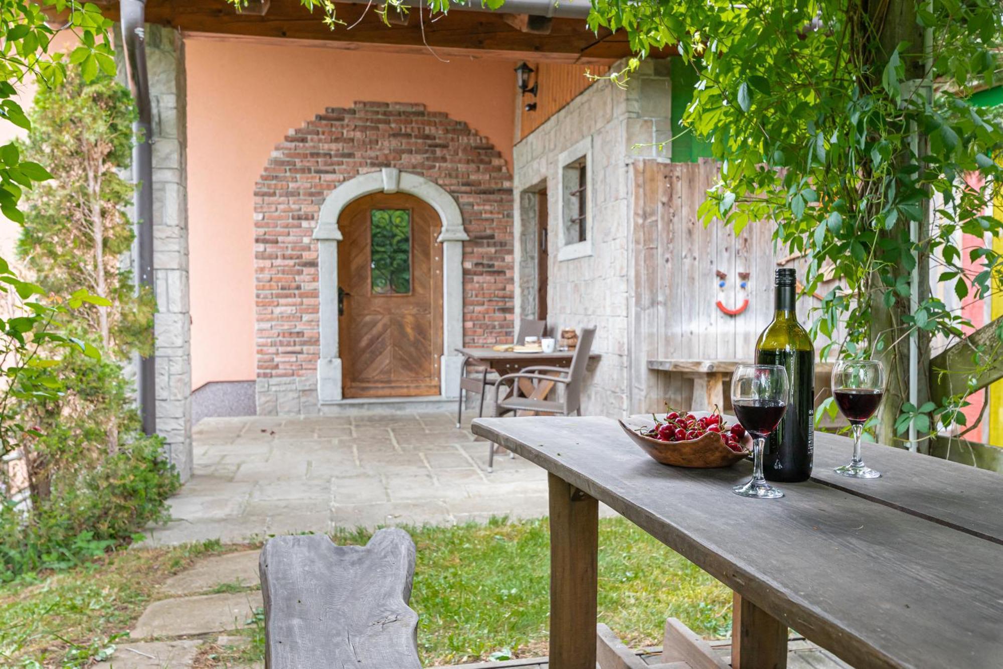 House Na Meji With Sauna - Happy Rentals Pivka Exterior foto